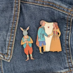Bottom' Character Single Pin Badge